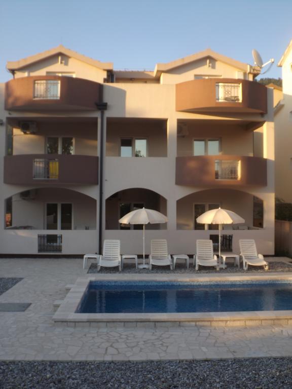 Apartmani Bulajic Тиват Экстерьер фото