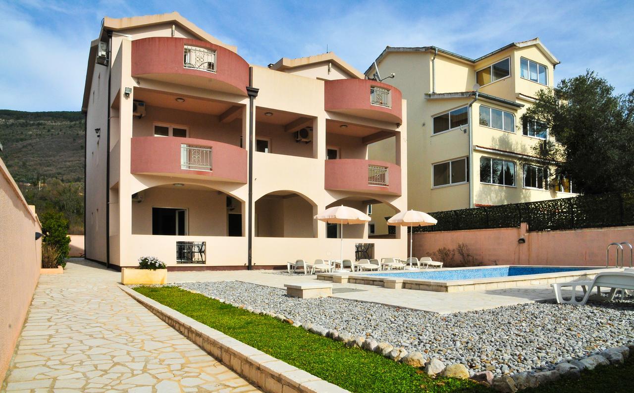 Apartmani Bulajic Тиват Экстерьер фото