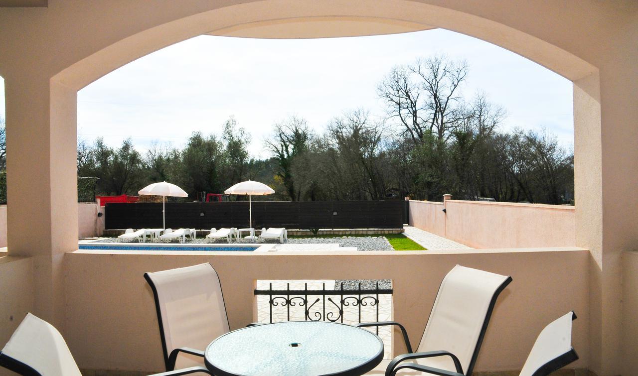 Apartmani Bulajic Тиват Экстерьер фото
