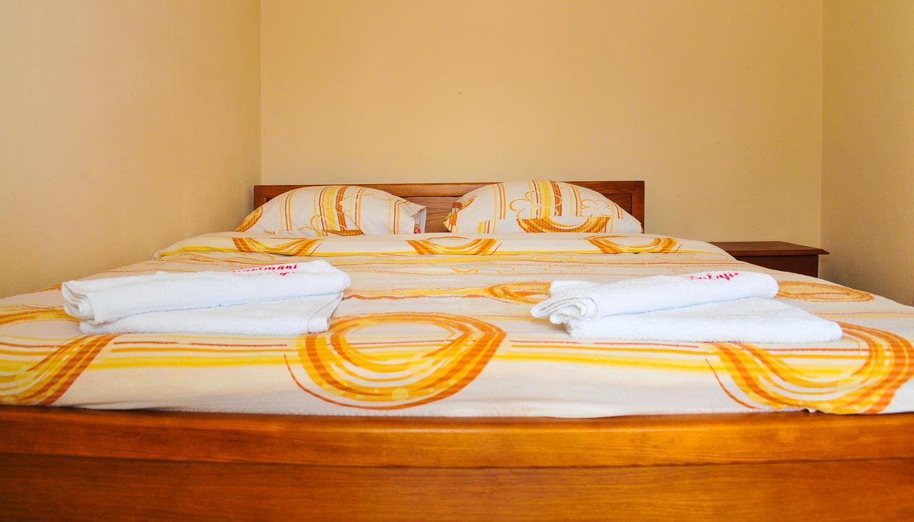 Apartmani Bulajic Тиват Экстерьер фото