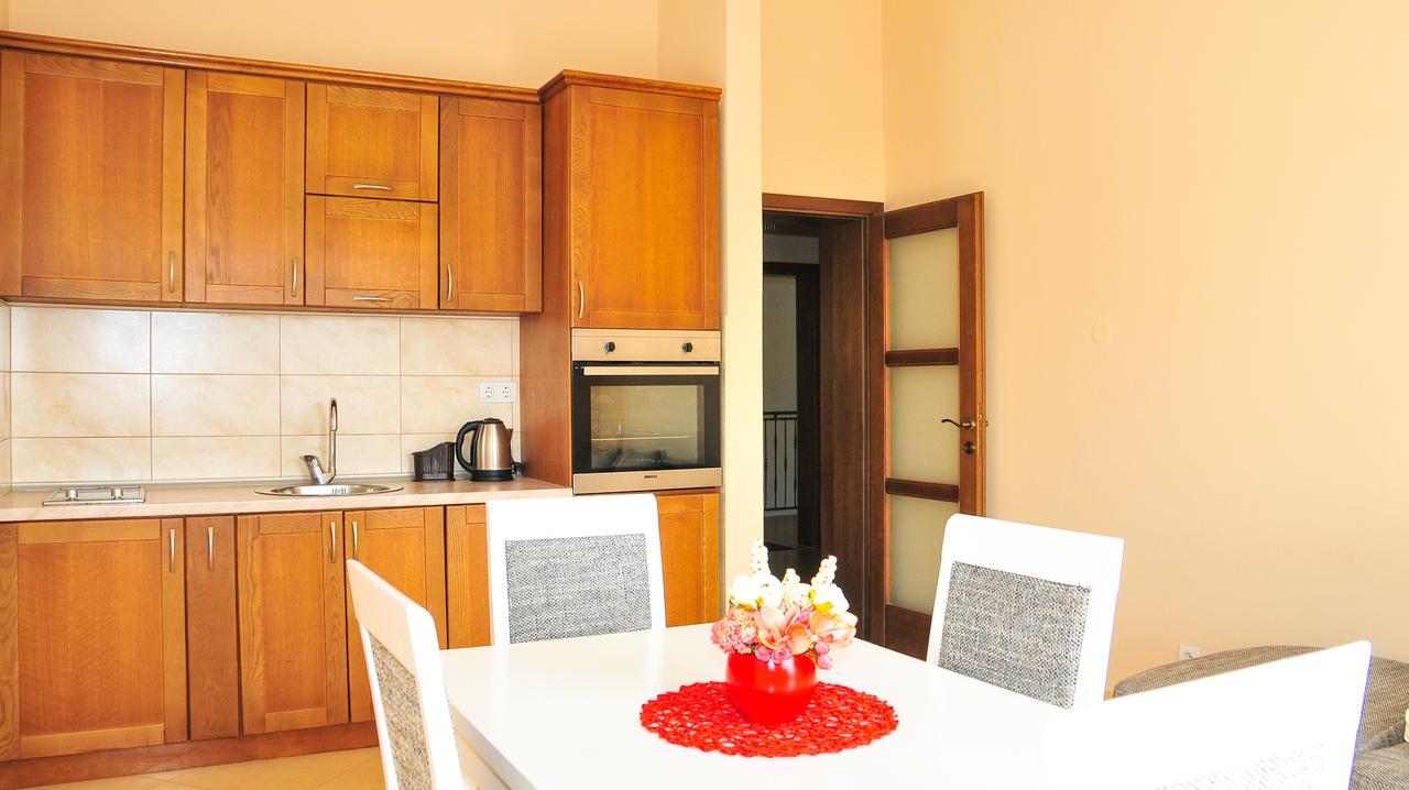 Apartmani Bulajic Тиват Экстерьер фото