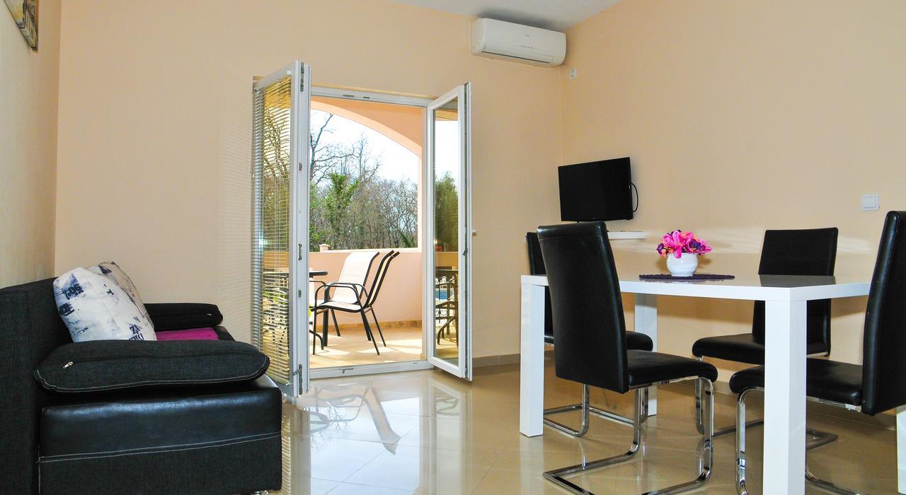 Apartmani Bulajic Тиват Экстерьер фото