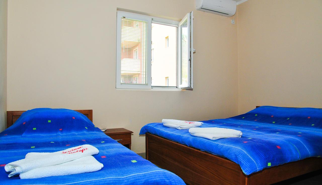 Apartmani Bulajic Тиват Экстерьер фото