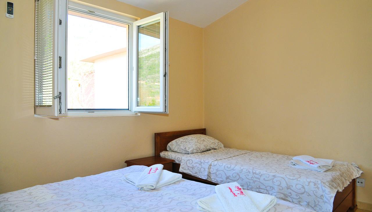 Apartmani Bulajic Тиват Экстерьер фото