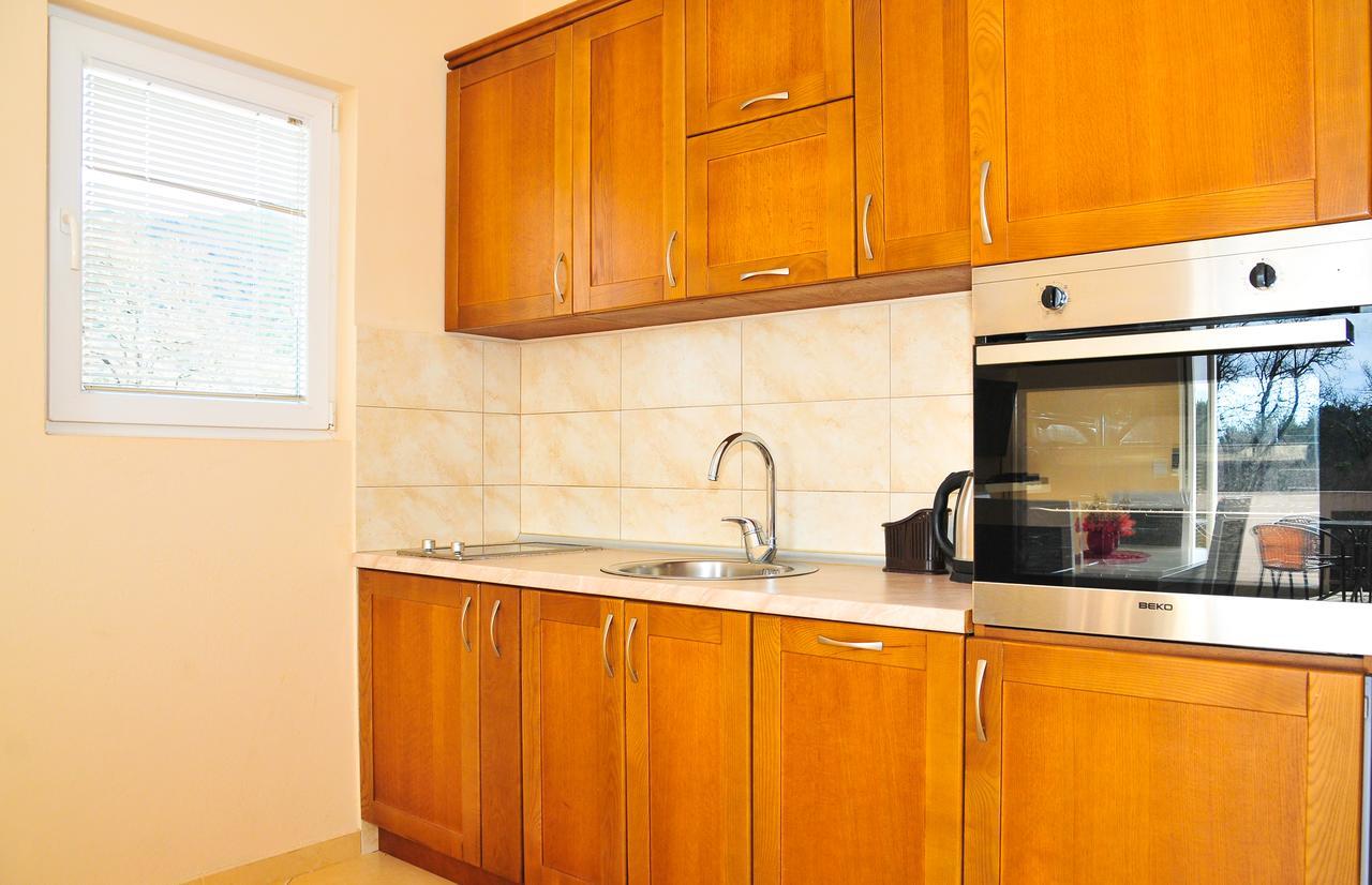Apartmani Bulajic Тиват Экстерьер фото
