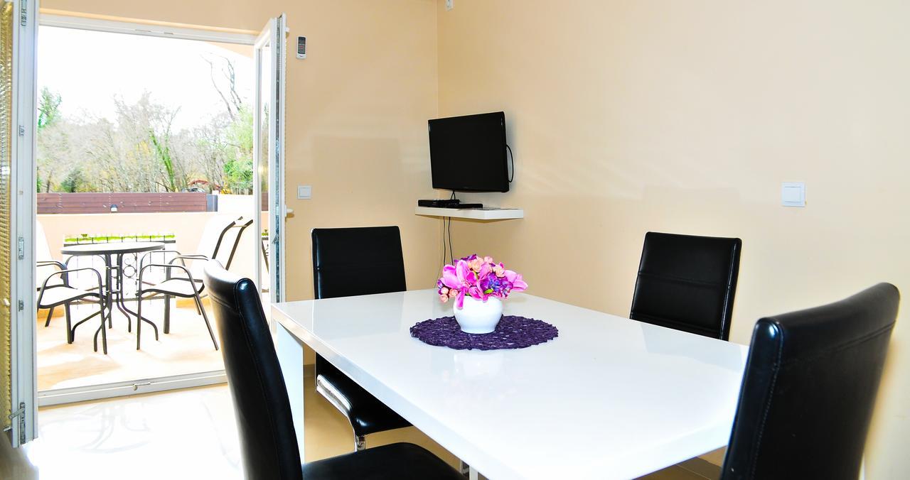 Apartmani Bulajic Тиват Экстерьер фото